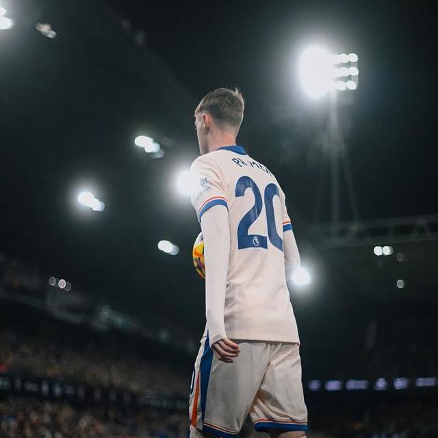 切尔西后卫神勇救险，助球队成功保级，情况日期时间实现.