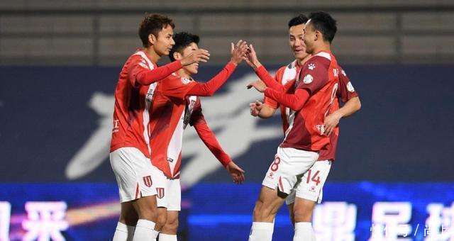 Doinb在RNG比赛中出色发挥，比赛规则变更引发热议！引发球迷热议的简单介绍九游手游平台