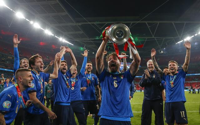 德约科维奇在巴黎圣日耳曼比赛中出色防守，关键助攻引发热议！的简单介绍九游游戏平台app下载